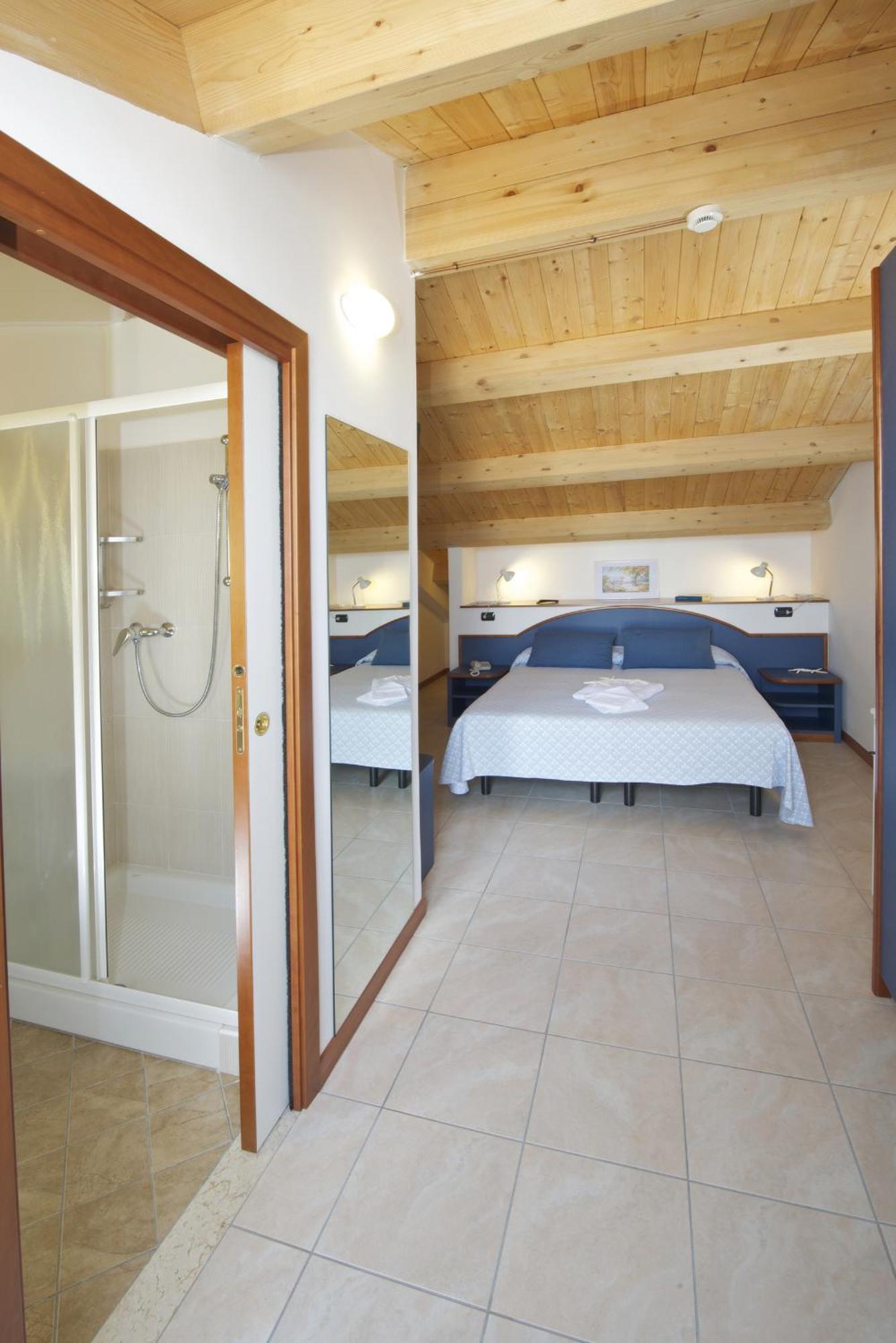 كاتوليكا Hotel Torretta المظهر الخارجي الصورة