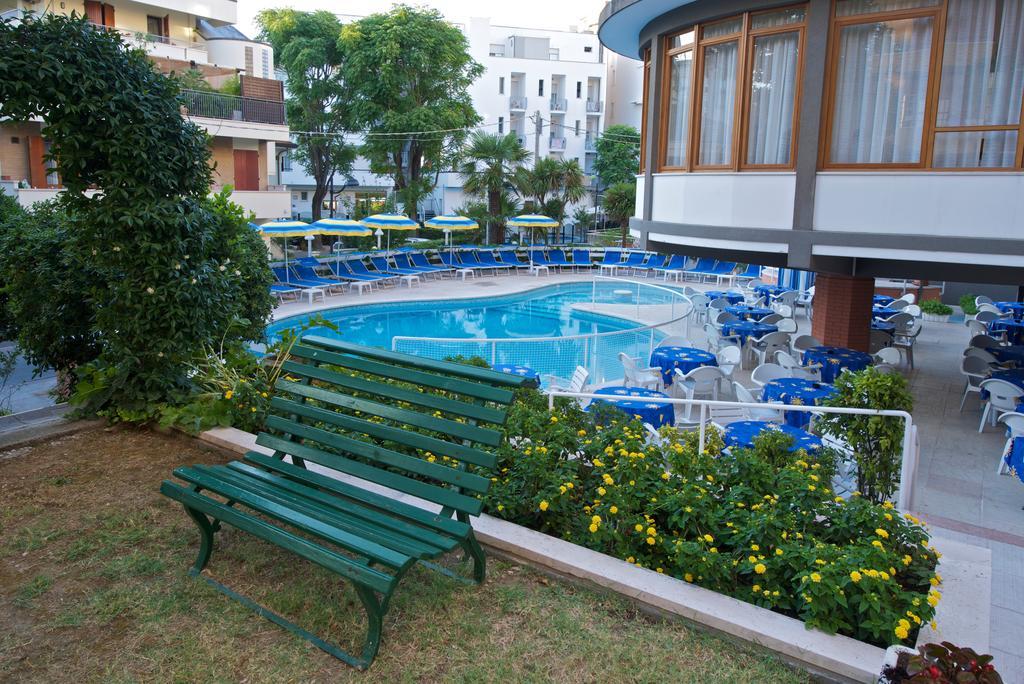 كاتوليكا Hotel Torretta المظهر الخارجي الصورة