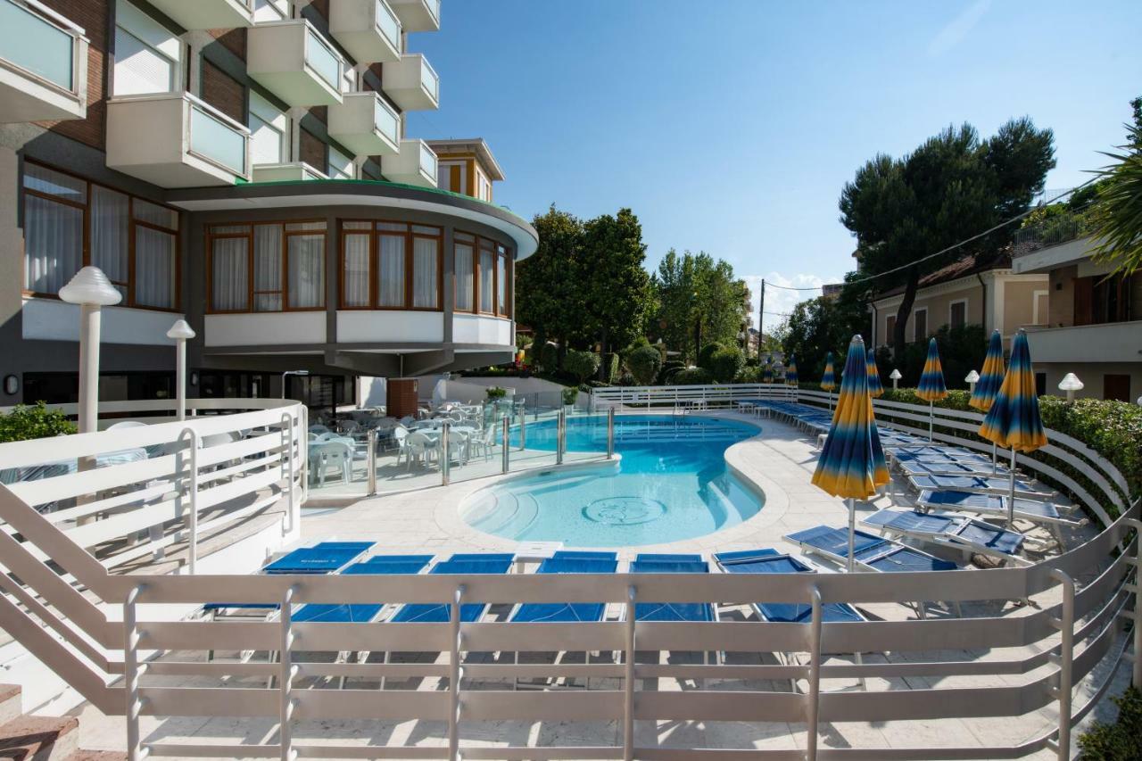 كاتوليكا Hotel Torretta المظهر الخارجي الصورة